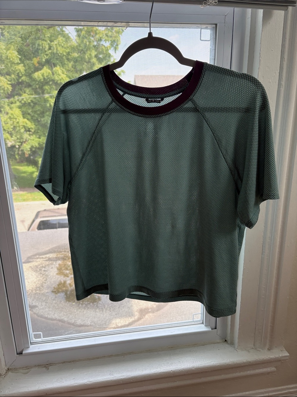 oiselle box fly out t shirt